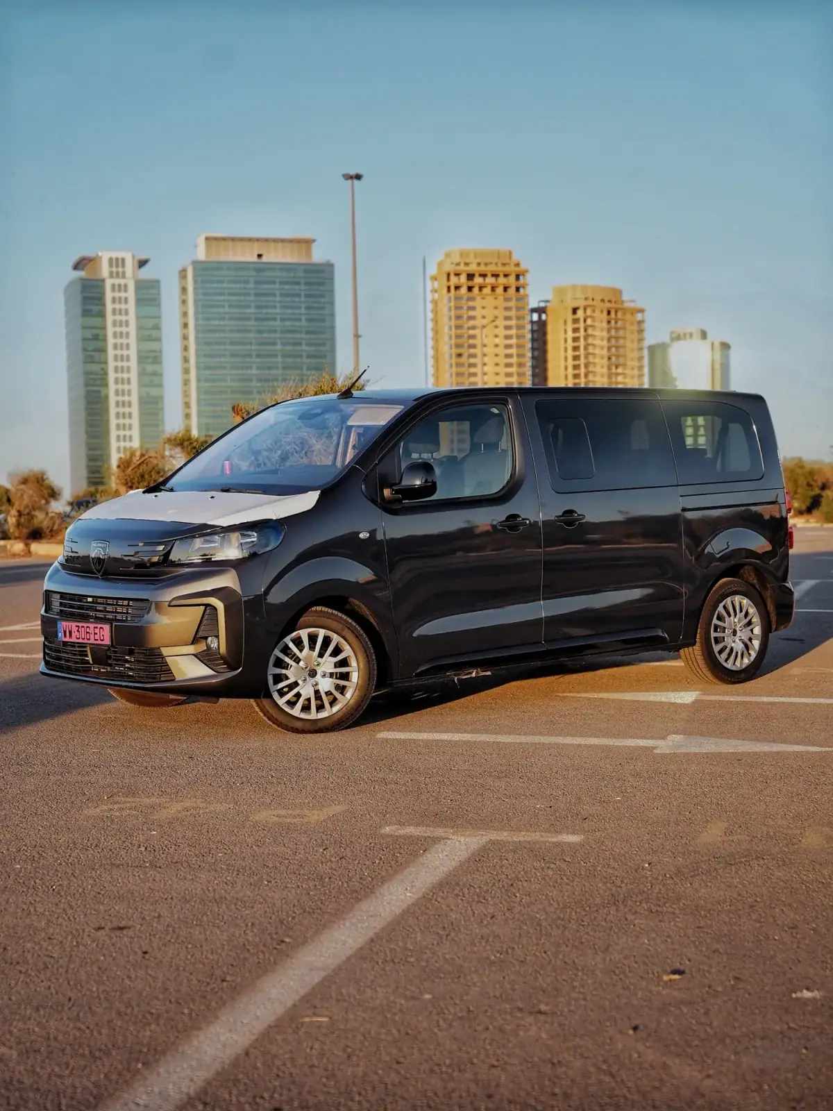 Peugeot Expert - Photo 1